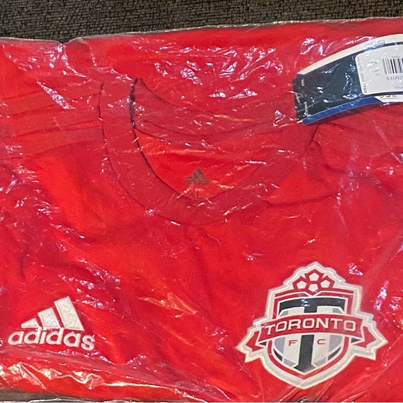 MLS Adidas  Boys Toronto FC Jersey - Picture 3 of 4